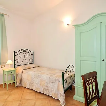아파트호텔 Isa-residence With Swimming Pool Near 3*