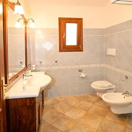 Isa-residence With Swimming Pool Near בודוני