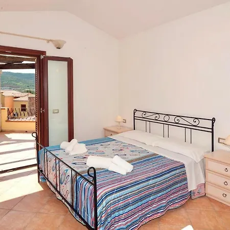 Isa-residence With Swimming Pool Near Апарт-отель