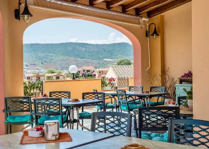 Isa-residence With Swimming Pool Near Будони